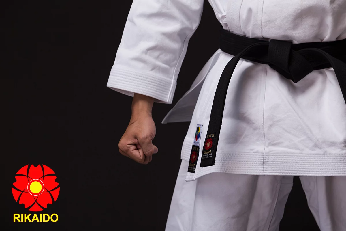 Võ phục Karate thi đấu kata