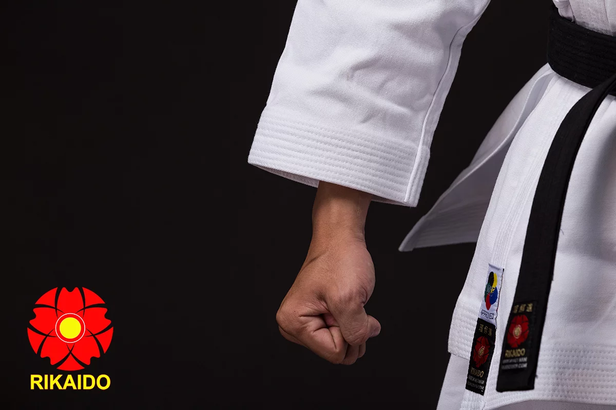 Võ phục Karate thi đấu kata