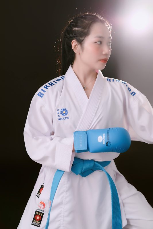 Võ phục kumite Adidas